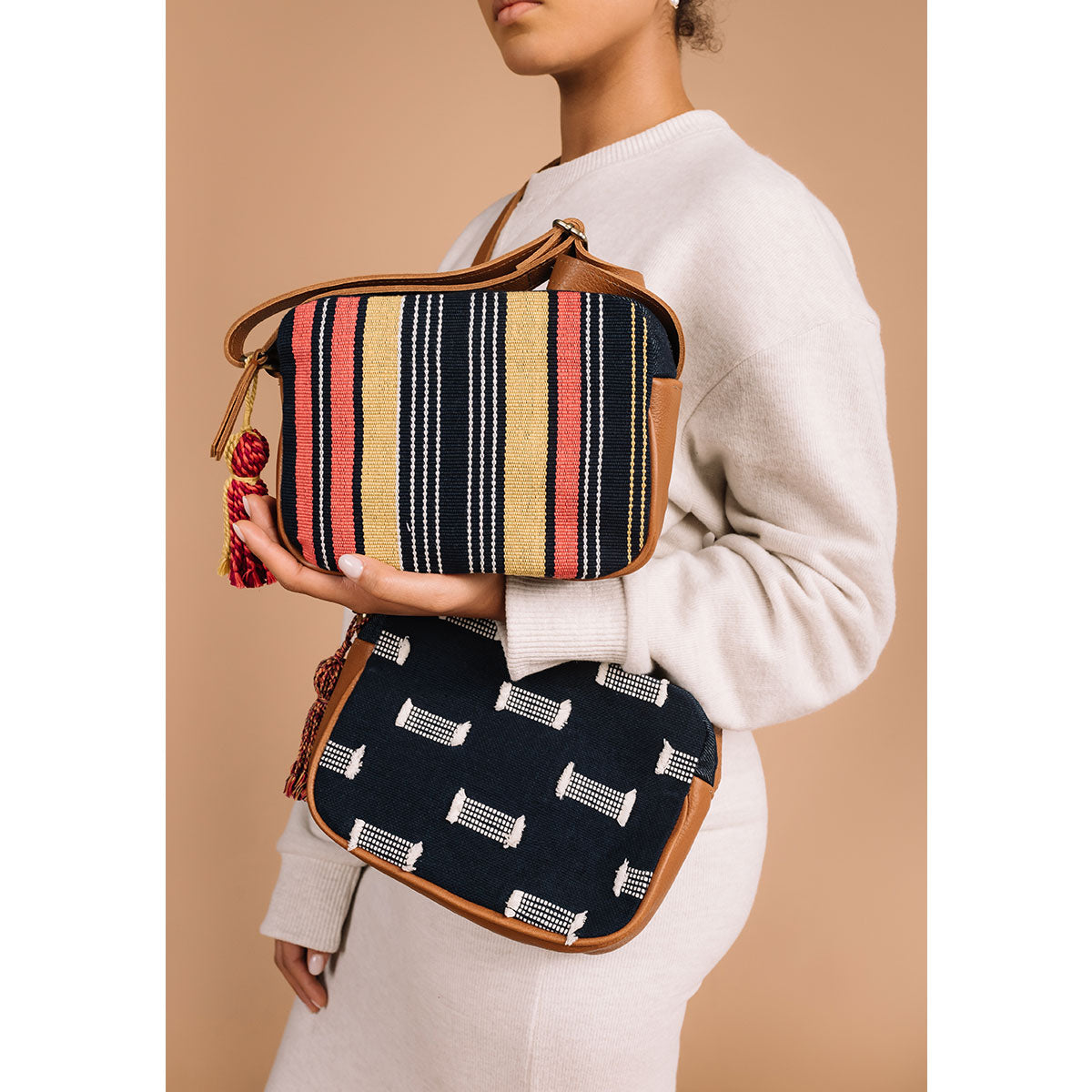 UPFW23-Juana-Crossbody-Front_77b63663-71ff-4f6b-953d-e14a8a702605.jpg